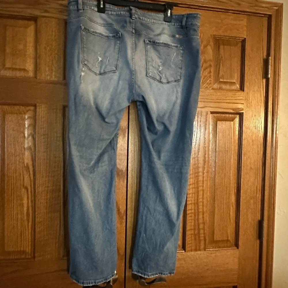 KanCan Midrise Distressed Denim Jeans size 20 - Picture 7 of 10